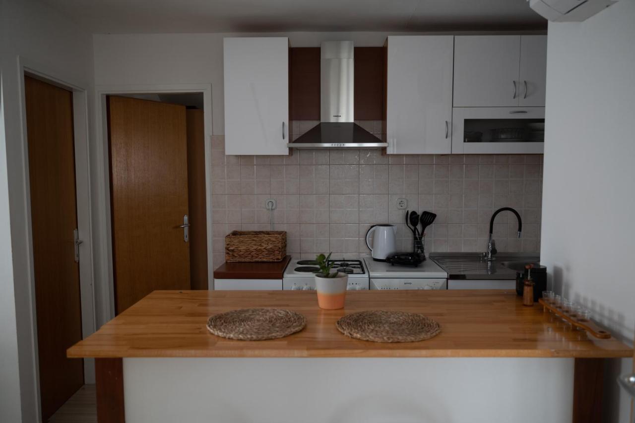 Apartman Milutin Vrsi Εξωτερικό φωτογραφία